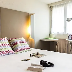 Campanile & Restaurant / Hotel