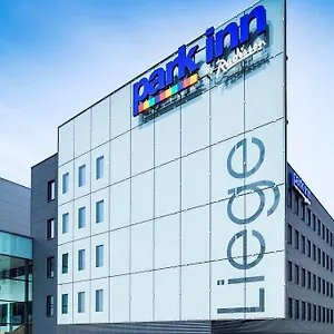 Park By Radisson Airport Hotel